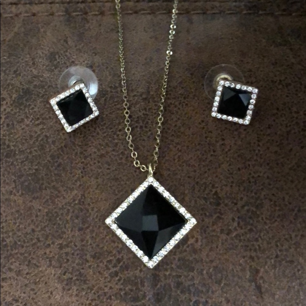 Necklace and Earrings Set
